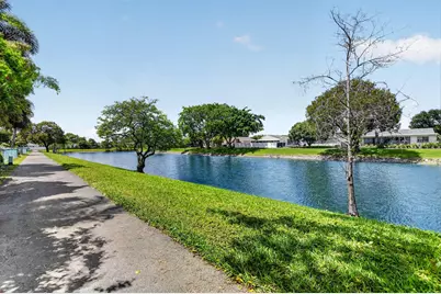8353 Huntsman Place, Boca Raton, FL 33433 - Photo 38