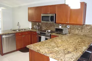 6304 Barton Creek Cir, Lake Worth, FL 33463 - Photo 4