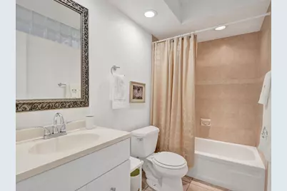 625 Antioch Avenue #110, Fort Lauderdale, FL 33304 - Photo 8