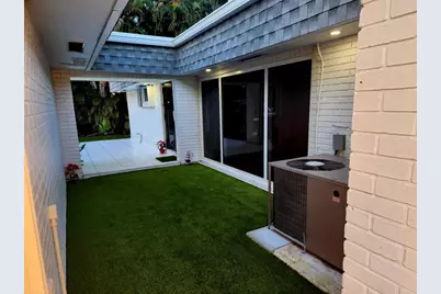 5707 White Hickory Circle, Tamarac, FL 33319 - Photo 6