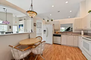 6077 Lake Hibiscus Dr, Delray Beach, FL 33484 - Photo 8
