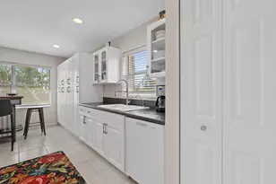 8050 Aberdeen Dr, Boynton Beach, FL 33472 - Photo 24