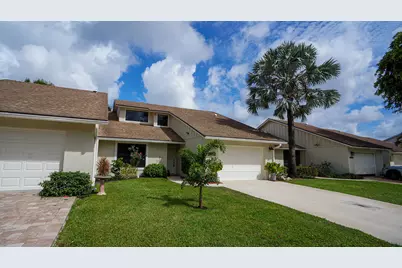 11894 Donlin Drive, Wellington, FL 33414 - Photo 2