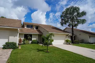 11894 Donlin Dr, Wellington, FL 33414 - Photo 2