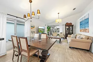 58 Admirals Ct, Palm Beach Gardens, FL 33418 - Photo 2