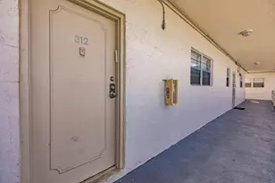 16750 NE 10th Ave, North Miami Beach, FL 33162 - Photo 18