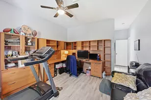 9001 N Lake Dasha Dr, Plantation, FL 33324 - Photo 52
