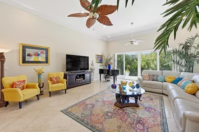 9001 N Lake Dasha Drive, Plantation, FL 33324 - Photo 12