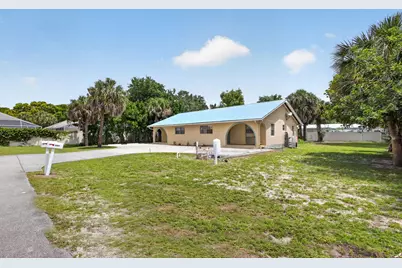 9484 Sun Court, Palm Beach Gardens, FL 33403 - Photo 2