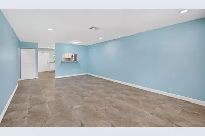 9484 Sun Court, Palm Beach Gardens, FL 33403 - Photo 6