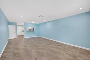 9484 Sun Ct, Palm Beach Gardens, FL 33403 - Photo 6