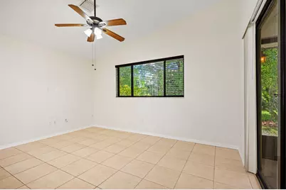 7039 Golf Pointe Circle, Tamarac, FL 33321 - Photo 8