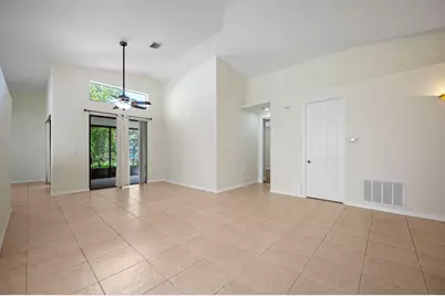 7039 Golf Pointe Circle, Tamarac, FL 33321 - Photo 6