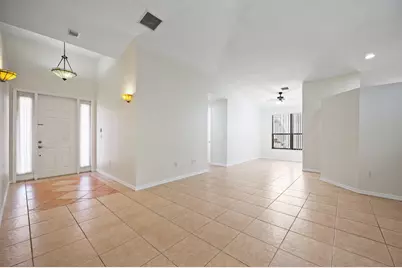 7039 Golf Pointe Circle, Tamarac, FL 33321 - Photo 4
