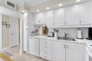2515 NE 2nd Ct, Boynton Beach, FL 33435 - Photo 6