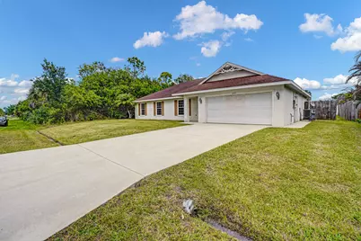 2125 SW Salvatierra Boulevard, Port Saint Lucie, FL 34987 - Photo 2
