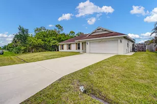 2125 SW Salvatierra Blvd, Port Saint Lucie, FL 34987 - Photo 2