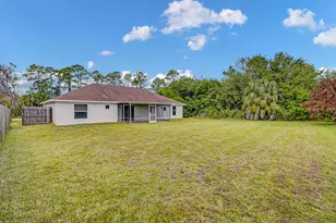 2125 SW Salvatierra Blvd, Port Saint Lucie, FL 34987 - Photo 6