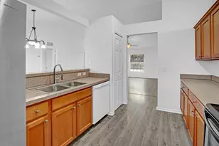 2125 SW Salvatierra Blvd, Port Saint Lucie, FL 34987 - Photo 16