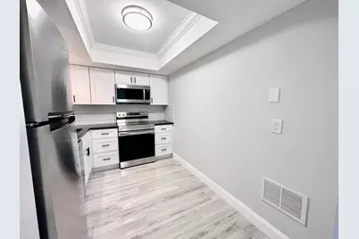 312 Northlake Drive #104, North Palm Beach, FL 33408 - Photo 4
