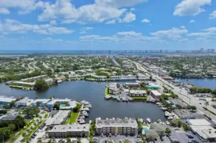 312 Northlake Dr, North Palm Beach, FL 33408 - Photo 2