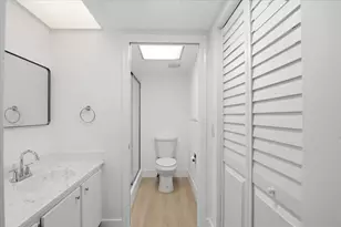 700 SW 128th Ave, Pembroke Pines, FL 33027 - Photo 24