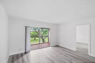700 SW 128th Ave, Pembroke Pines, FL 33027 - Photo 12