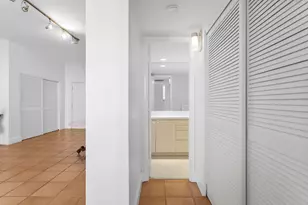 90 Edgewater Dr, Coral Gables, FL 33133 - Photo 14