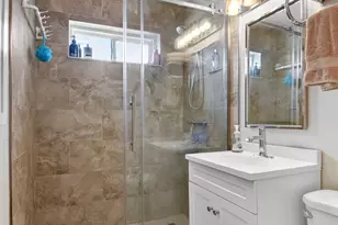 1010 Churchill Cir S, West Palm Beach, FL 33405 - Photo 12