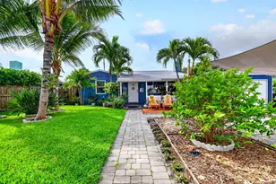 1010 Churchill Cir S, West Palm Beach, FL 33405 - Photo 2
