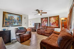1010 Churchill Cir S, West Palm Beach, FL 33405 - Photo 8