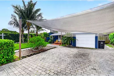 1010 Churchill Circle S, West Palm Beach, FL 33405 - Photo 6