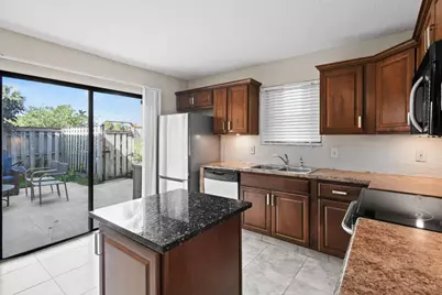 110 N Delaware Boulevard #9b, Jupiter, FL 33458 - Photo 12