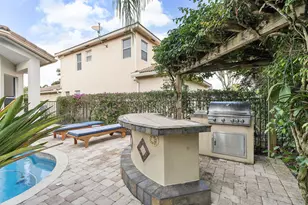 2903 Fontana Ln, Royal Palm Beach, FL 33411 - Photo 30