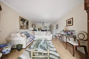 3040 Holiday Springs Blvd, Margate, FL 33063 - Photo 8