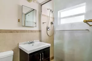 2207 NE 33rd Ave, Fort Lauderdale, FL 33305 - Photo 14