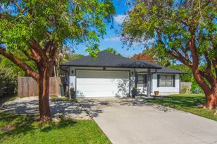 1415 34th Ave, Vero Beach, FL 32960 - Photo 2