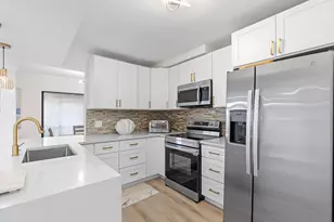 1121 NW 13th St, Boca Raton, FL 33486 - Photo 6