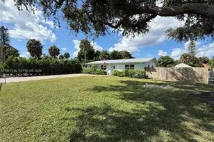 9546 SW Adams St, Okeechobee, FL 34974 - Photo 2