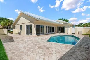 180 Ridge Rd, Jupiter, FL 33477 - Photo 2