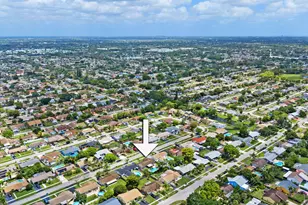 8560 NW 45th Ct, Lauderhill, FL 33351 - Photo 32