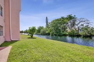 9460 Sunrise Lakes Blvd, Sunrise, FL 33322 - Photo 24