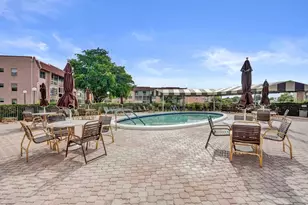 9460 Sunrise Lakes Blvd, Sunrise, FL 33322 - Photo 32