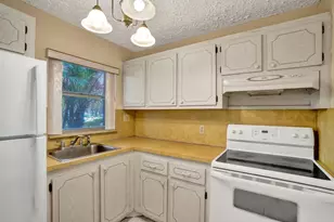 9460 Sunrise Lakes Blvd, Sunrise, FL 33322 - Photo 4