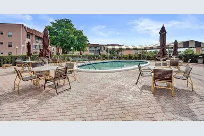 9460 Sunrise Lakes Boulevard #106, Sunrise, FL 33322 - Photo 32