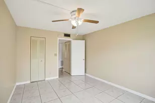 9460 Sunrise Lakes Blvd, Sunrise, FL 33322 - Photo 12