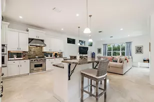 141 Gregory Pl, West Palm Beach, FL 33405 - Photo 6