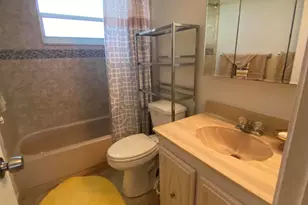 715 Lori Dr, Palm Springs, FL 33461 - Photo 22