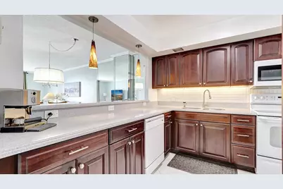 427 Golden Isles Drive #5j, Hallandale Beach, FL 33009 - Photo 12