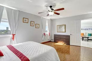 427 Golden Isles Dr, Hallandale Beach, FL 33009 - Photo 18